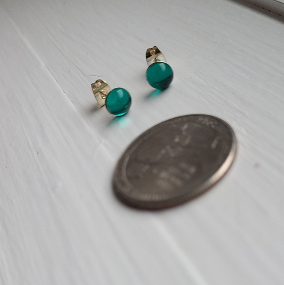 Handmade Green Earring - Picture 2 of 5